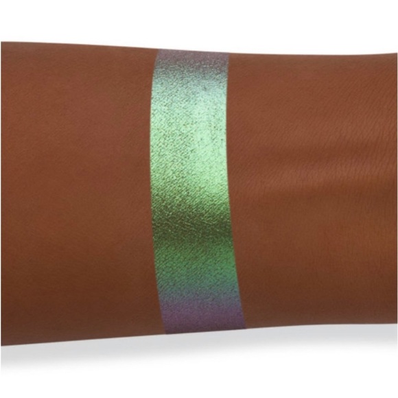 Jeffrey Star Supreme Frost Highlighter Candy Apple Drip - Picture 5 of 5